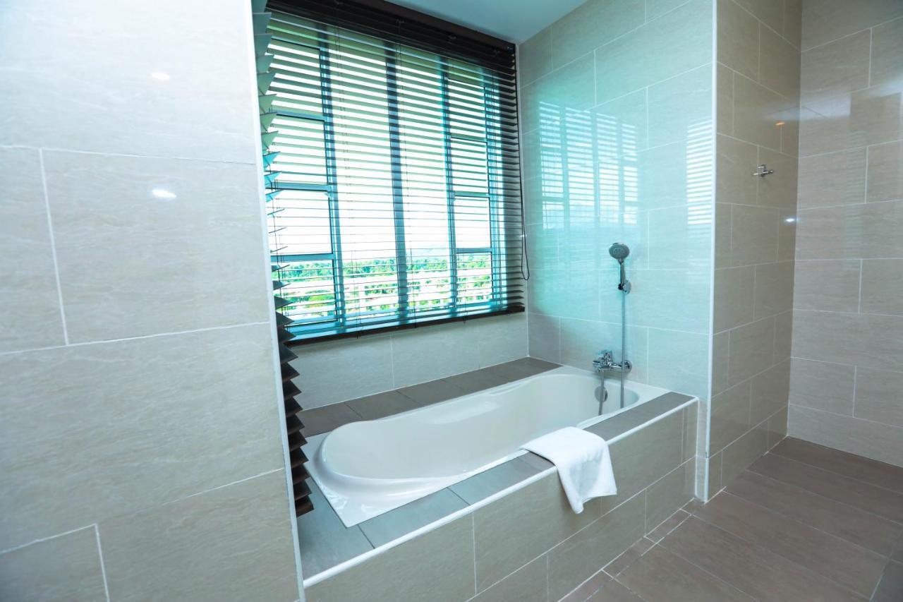 Hotel Casuarina@Kuala Kangsar Zewnętrze zdjęcie